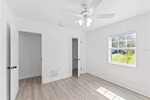 2090 75th St N, Saint Petersburg, FL 33710 - Photo 19