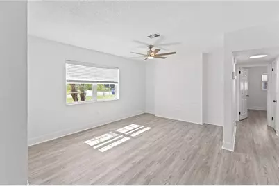 2090 75th Street N, Saint Petersburg, FL 33710 - Photo 9