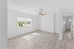 2090 75th St N, Saint Petersburg, FL 33710 - Photo 9