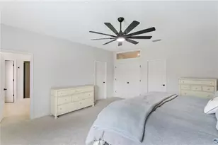 6323 Vista Verde Dr E, Saint Petersburg, FL 33707 - Photo 27