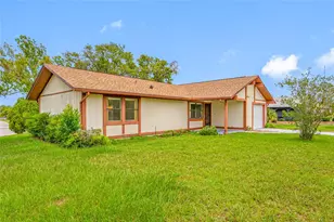 8528 Heather Blvd, Weeki Wachee, FL 34613 - Photo 33