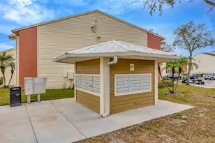 308 Lake Parsons Green, Brandon, FL 33511 - Photo 11