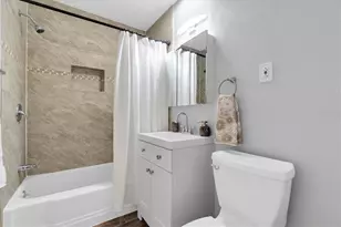 6422 15th St N, Saint Petersburg, FL 33702 - Photo 15