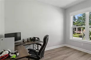 209 S Shore Crest Dr, Tampa, FL 33609 - Photo 17