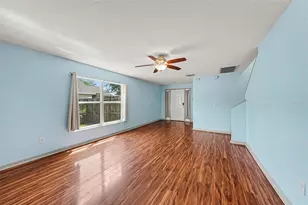 1317 Avonwood Ct, Lutz, FL 33559 - Photo 5