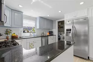 304 16th Ave N, Saint Petersburg, FL 33704 - Photo 11