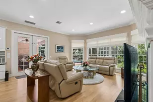 2984 Jeff Myers Cir, Sarasota, FL 34240 - Photo 13