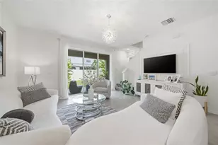 1340 Colt Creek Pl, Wesley Chapel, FL 33543 - Photo 3