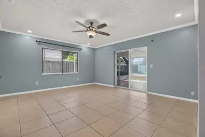 6411 Santa Monica Drive, Tampa, FL 33615 - Photo 11