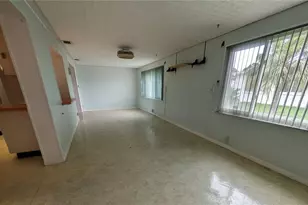 9640 45th St N, Pinellas Park, FL 33782 - Photo 13