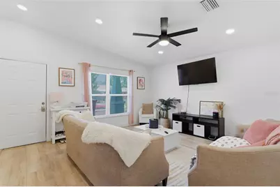 [Address not provided], Tampa, FL 33607 - Photo 3
