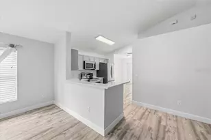 5863 Meadowpark Pl, Lithia, FL 33547 - Photo 13