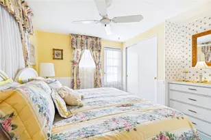 7901 40th Ave N, Saint Petersburg, FL 33709 - Photo 23