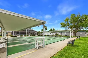 7901 40th Ave N, Saint Petersburg, FL 33709 - Photo 33