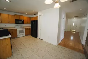 805 W 113th Ave, Tampa, FL 33612 - Photo 21