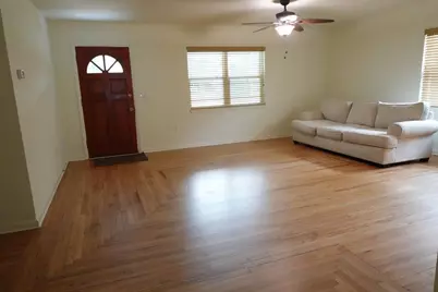 11715 N 51st Street, Tampa, FL 33617 - Photo 13