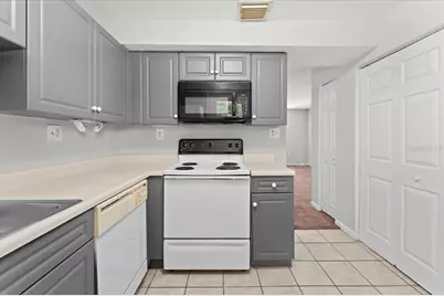 12407 Oak Cedar Place #202, Tampa, FL 33612 - Photo 9