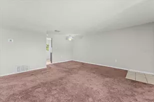 12407 Oak Cedar Pl, Tampa, FL 33612 - Photo 5