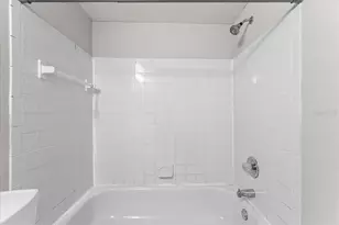 12407 Oak Cedar Pl, Tampa, FL 33612 - Photo 15
