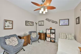 7521 Melogold Cir, Land O Lakes, FL 34637 - Photo 27