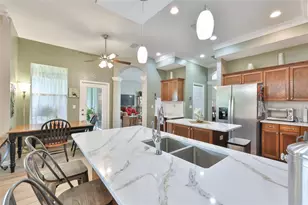 7521 Melogold Cir, Land O Lakes, FL 34637 - Photo 11