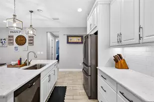 29894 Chapel Chase Dr, Wesley Chapel, FL 33545 - Photo 13