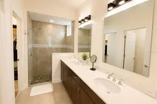 6118 Voyagers Pl, Apollo Beach, FL 33572 - Photo 13