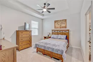 12401 Shining Willow St, Riverview, FL 33579 - Photo 17