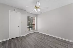 8641 Fancy Finch Dr, Tampa, FL 33614 - Photo 11