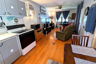 7803 46th Ave N, Saint Petersburg, FL 33709 - Photo 9