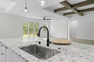 18130 Parrot Rd, Weeki Wachee, FL 34614 - Photo 25