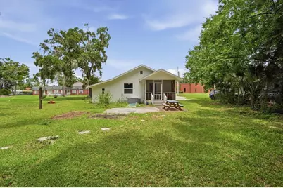 1001 E Reynolds Street, Plant City, FL 33563 - Photo 17