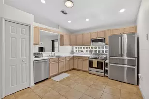 1809 Erin Brooke Dr, Valrico, FL 33594 - Photo 7