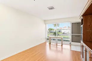 4344 Tahitian Gardens Cir, Holiday, FL 34691 - Photo 3
