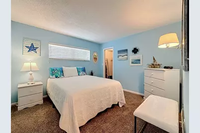 4550 Cove Circle #302, Saint Petersburg, FL 33708 - Photo 31