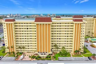 4550 Cove Cir, Saint Petersburg, FL 33708 - Photo 5