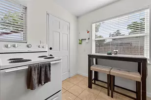 3766 56th Ave N, Saint Petersburg, FL 33714 - Photo 7