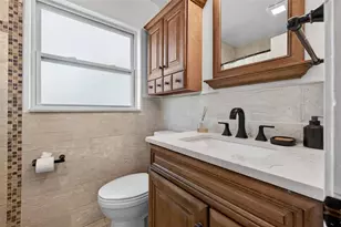 3766 56th Ave N, Saint Petersburg, FL 33714 - Photo 13
