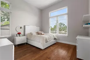 4905 W Spring Lake Dr, Tampa, FL 33629 - Photo 29