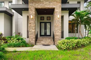 4905 W Spring Lake Dr, Tampa, FL 33629 - Photo 3