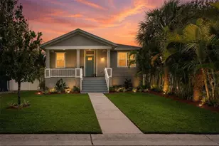 224 Northeast Jefferson Cir N, Saint Petersburg, FL 33702 - Photo 1