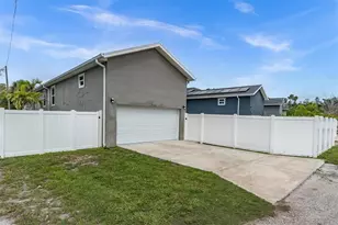 224 Northeast Jefferson Cir N, Saint Petersburg, FL 33702 - Photo 43