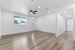 907 Leisure Ave, Tampa, FL 33613 - Photo 7