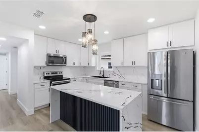907 Leisure Avenue, Tampa, FL 33613 - Photo 3