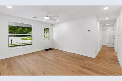 3725 Ambermist Drive, Tampa, FL 33619 - Photo 7