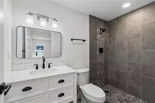3725 Ambermist Dr, Tampa, FL 33619 - Photo 25