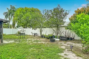 7110 Hollowell Dr, Tampa, FL 33634 - Photo 33