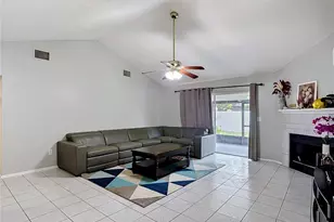 7110 Hollowell Dr, Tampa, FL 33634 - Photo 7