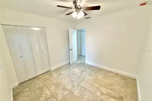 6945 Orkney Ave N, Saint Petersburg, FL 33709 - Photo 17