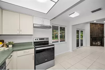10050 62nd Avenue N, Saint Petersburg, FL 33708 - Photo 13